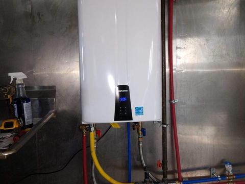 tankless-water-heater-installation-plumb.jpg